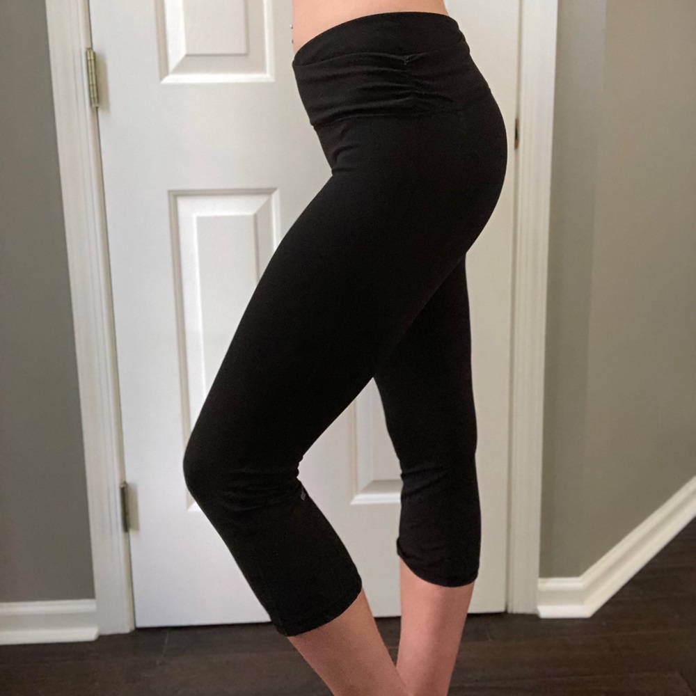 Victoria’s Secret VSX Sport Standout Capri